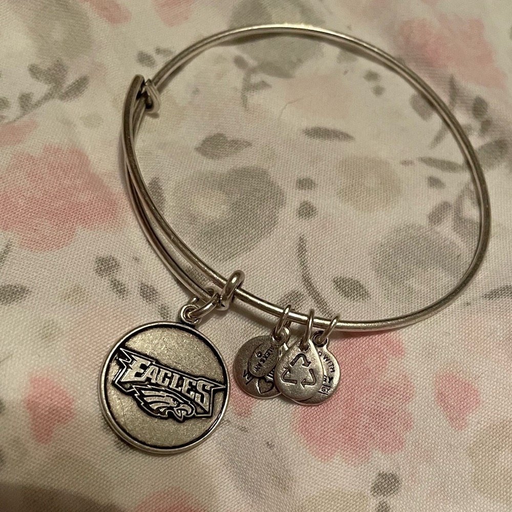 Alex and Ani Silver Tone Philadelphia Eagles Bracelet Bangle Go Birds